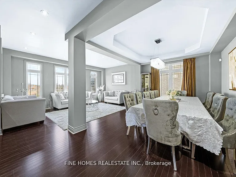 26 Gesher Cres — Photo 5