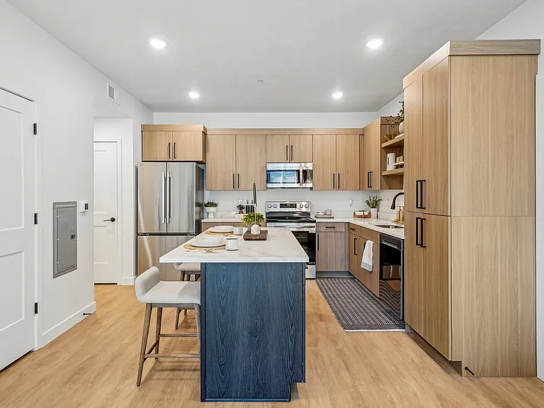 Brigham Lofts — Photo 18
