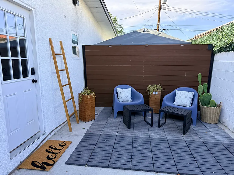 1419 E Oakey Blvd — Photo 9