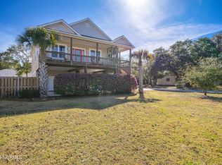 307 W Oak Island Dr, Oak Island, NC 28465