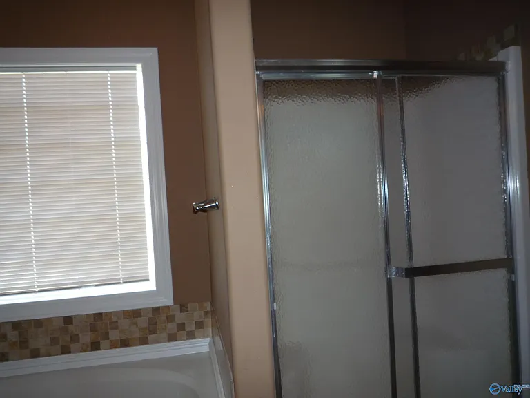 16656 Bellewood Dr — Photo 16