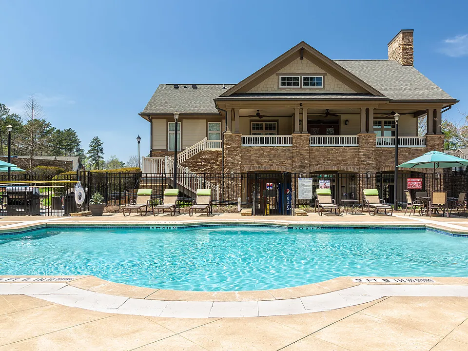 The Townhomes at Chapel Watch Village