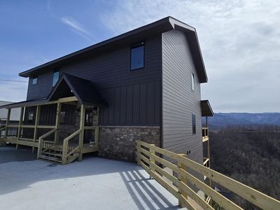748 Village Loop Rd, Gatlinburg, TN, 37738
