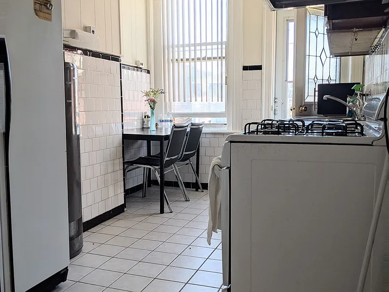 3 Linden St #2 — Photo 7