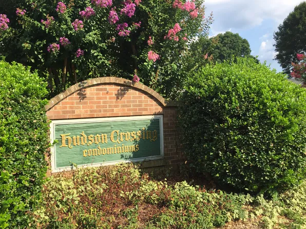 1830 Robinwood Rd #B, Gastonia, NC 28054