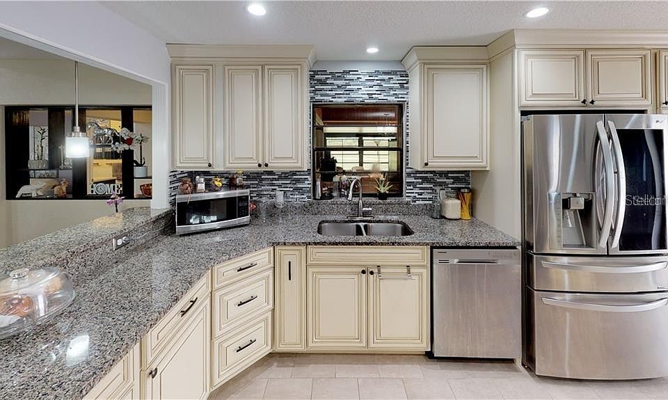 1st image of 2811 Autumn Green Dr