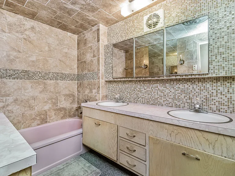 12039 E Frederic Ave — Photo 12