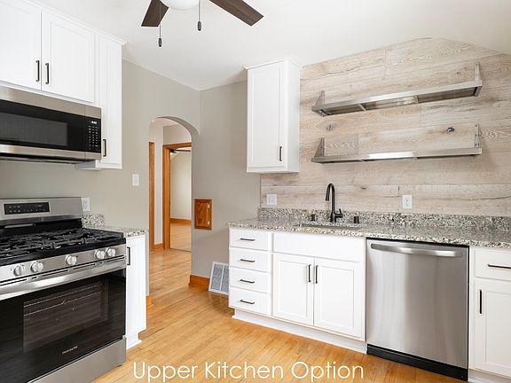 2nd image of 3388 S Kinnickinnic Ave