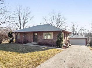 2267 NW 80th Pl, Clive, IA 50325