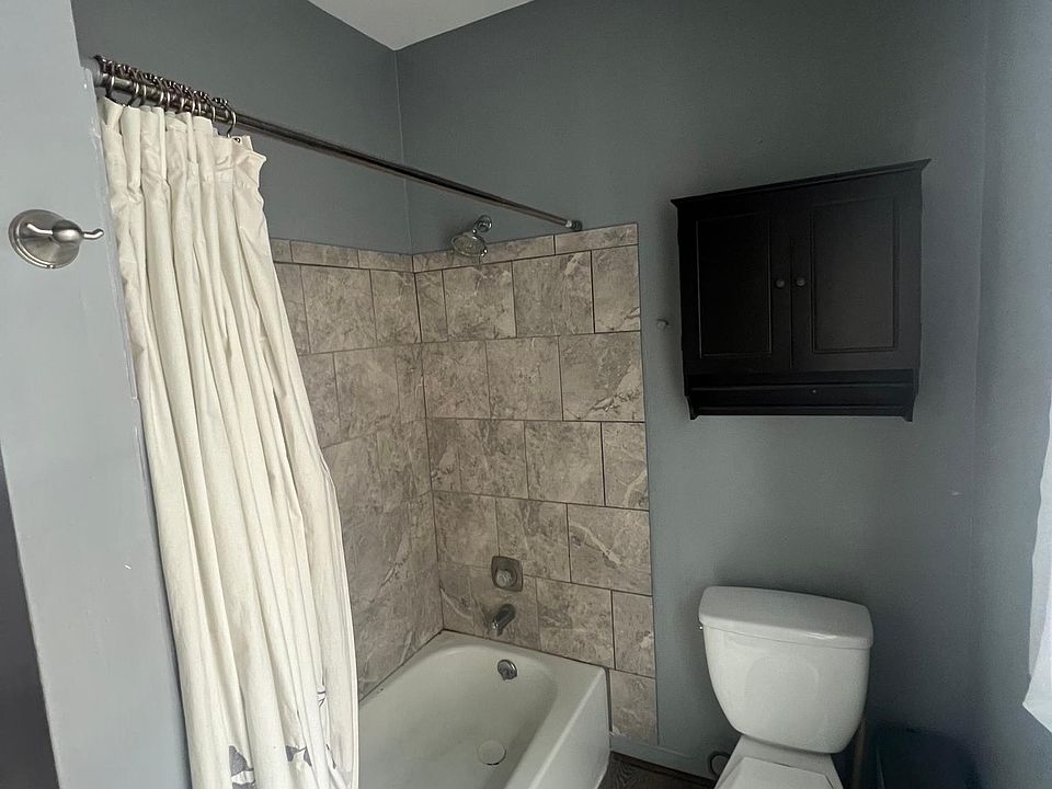 5 Pleasant Ave Lancaster NY Zillow