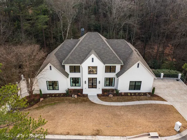 2105 Longleaf Cir, Birmingham, AL 35216