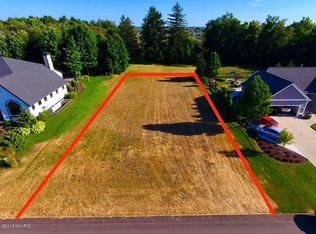 9560 Bluff Lake St, Zeeland, MI 49464