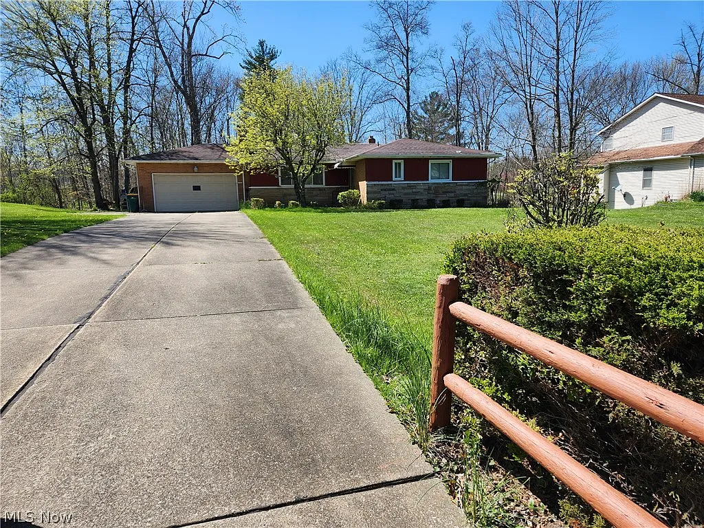 7362 Oakhill Rd photo 1