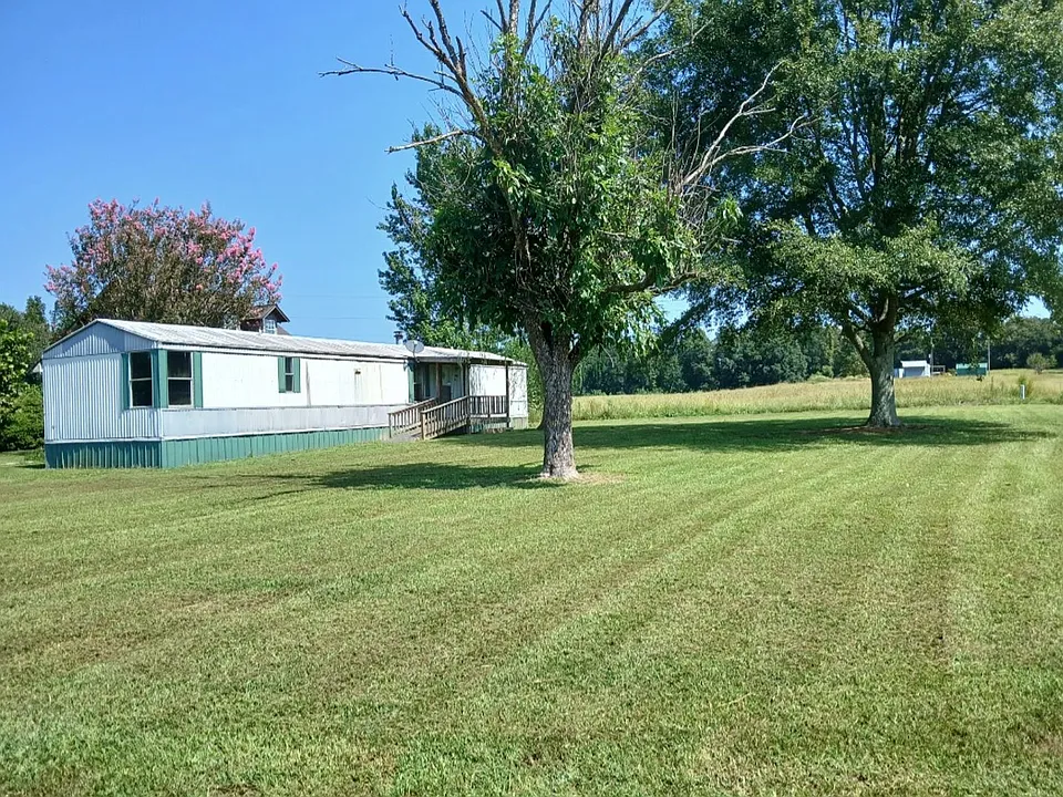 812 County Road 848