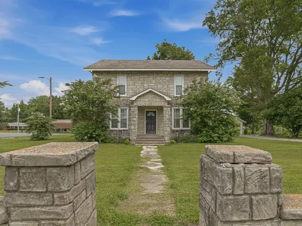 212 Main St, Keiser, AR 72351