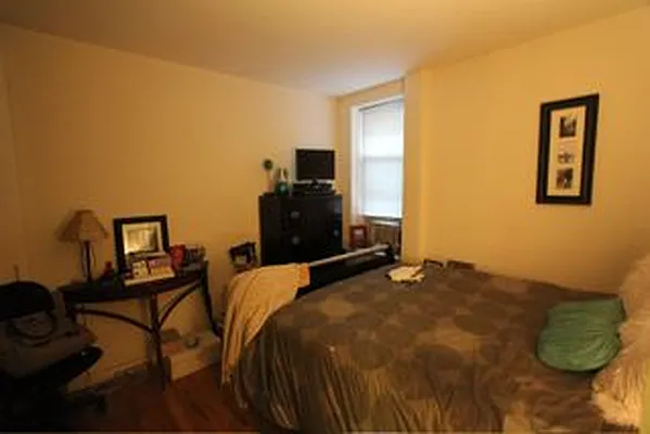 Rented by Robyn Lee, LREB | media 43