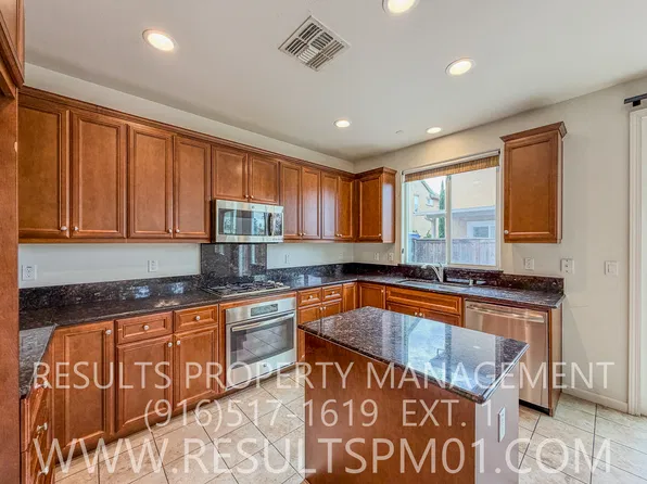 2165 Camino Real Way, Roseville, CA 95747