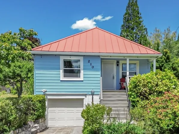 210 Merritt Ave, Mount Shasta, CA 96067