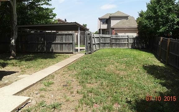 3rd image of 1519 Charleston Cv