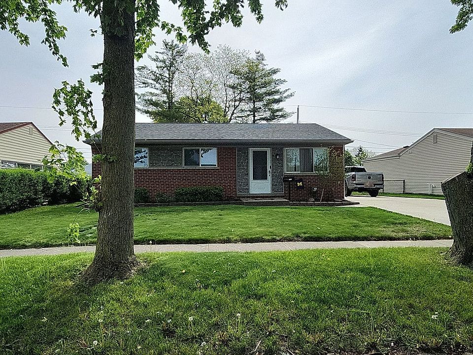2nd image of 42128 Betley Dr