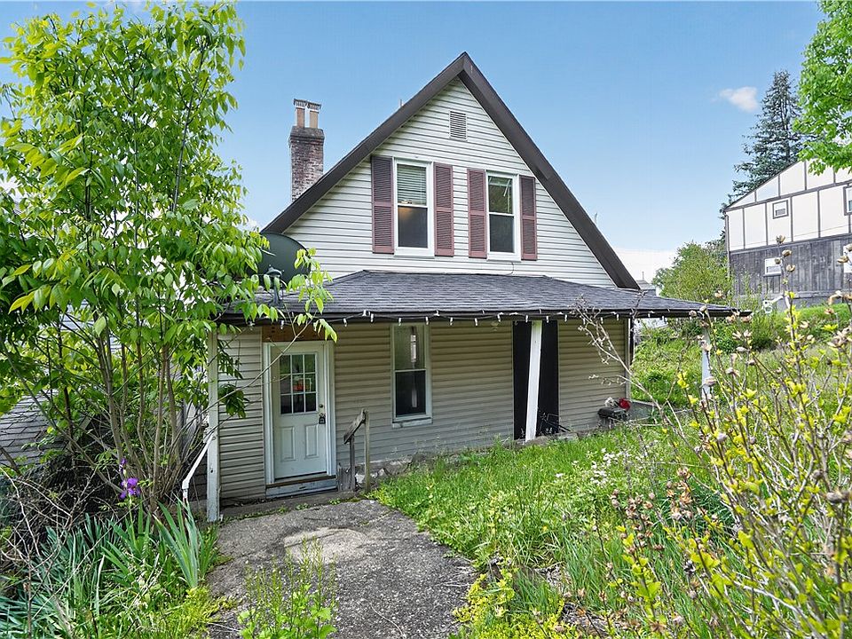 1st image of 807 Maple Dr