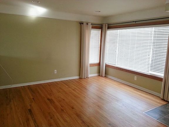 4th image of 23212 Recreation St
