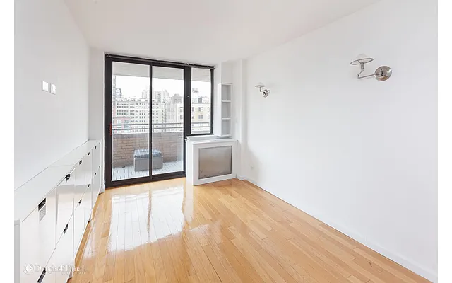Rented by Douglas Elliman | media 4