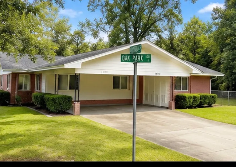 2119 Dogwood Dr — Photo 1