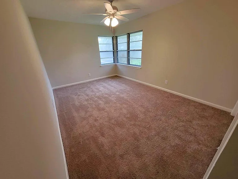 706 Maple St — Photo 26