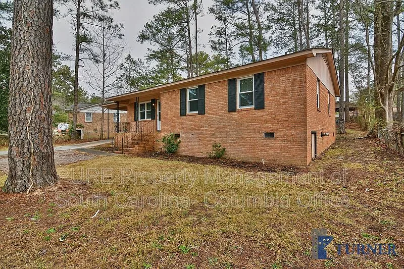 4 bed, 1.0 bath, 1140 sqft, $1,439 — Photo 3
