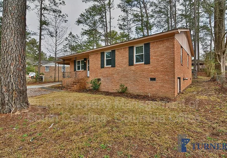 532 Calvary Dr — Photo 3