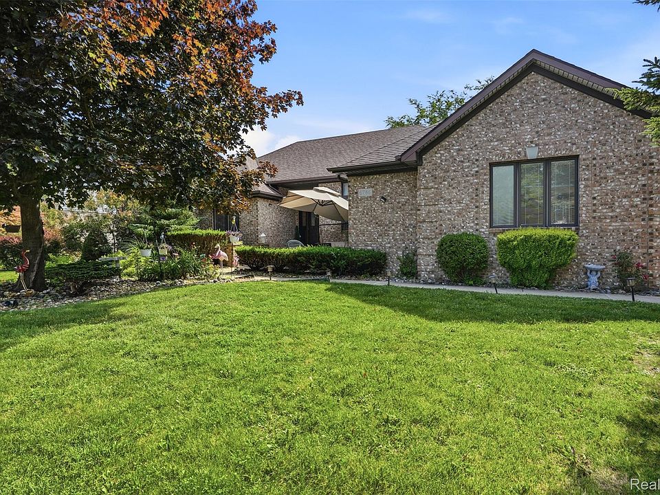 1st image of 6786 Jasmine Dr