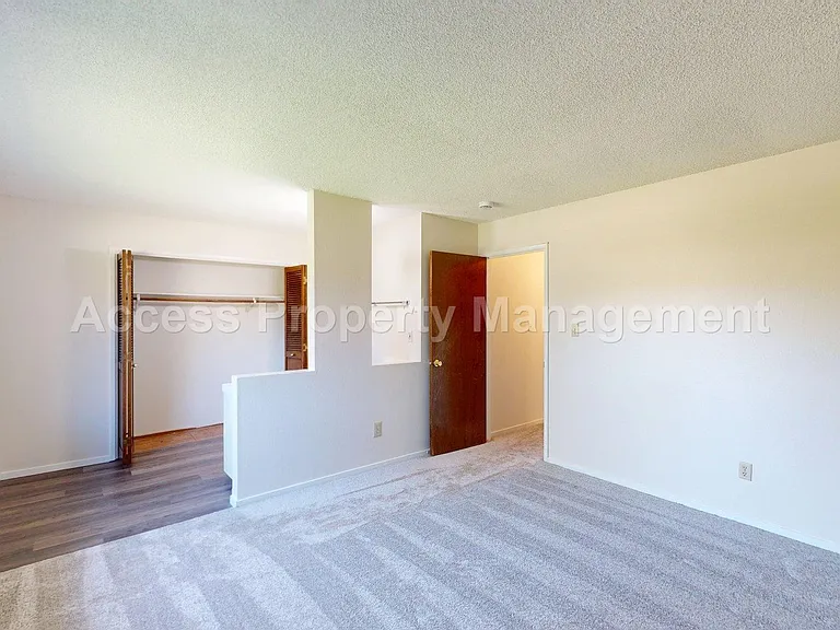 1441 Montclair Dr — Photo 26