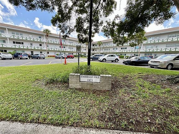 2nd image of 2471 SUMATRAN WAY #43