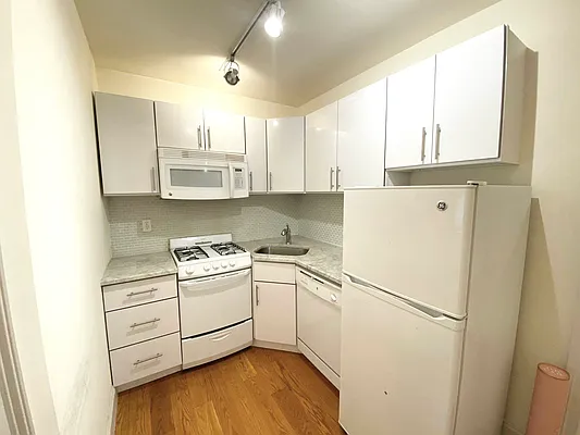 Rented by MOTION New York | media 14