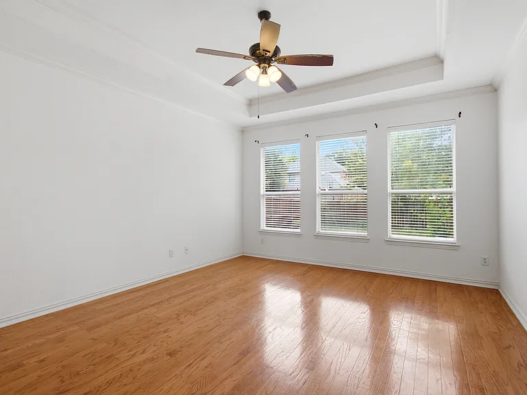 7852 Rainbow Falls Dr — Photo 19