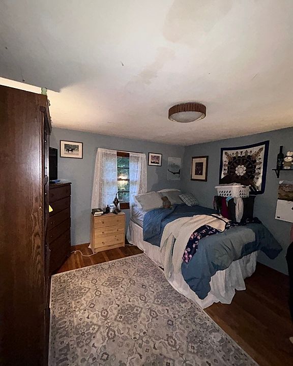 2nd image of 19 Linwood Dr