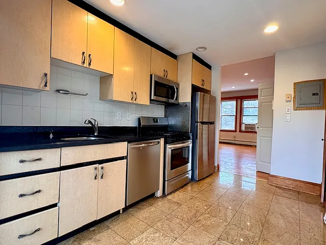 1714 Commonwealth Ave #6 — Photo 2