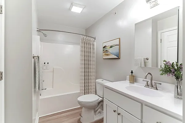 Eagle Rock Apartments & Townhomes at Rensselaer — Photo 4