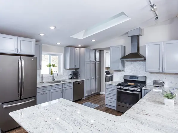 4726 Plum Bottom Rd, Egg Harbor, WI 54209