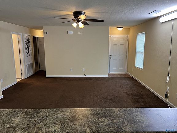 4th image of 262 Valleyside Dr NE