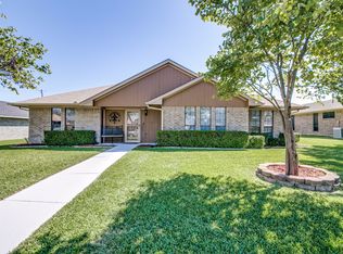 3640 6th St, Sachse, TX 75048