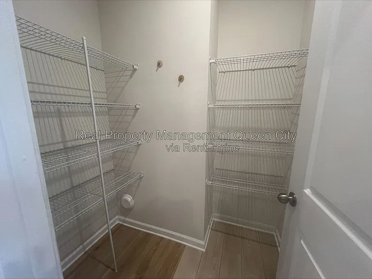 2407 Lazette Dr — Photo 4