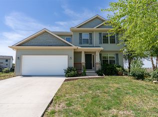 1514 Mackensie Cir, Winterset, IA 50273