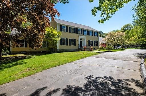 2nd image of 65 Parkwood Dr