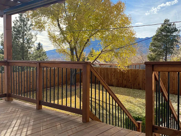 325 Catalina Dr — Photo 46