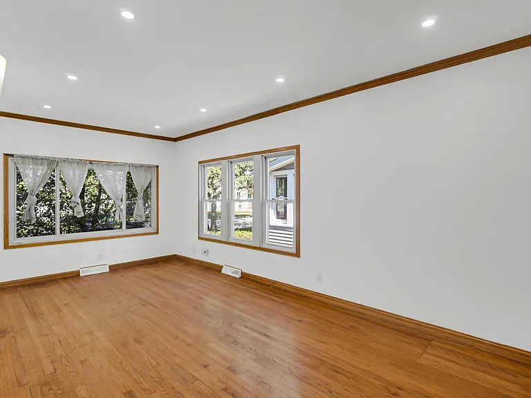 6949 Alabama Ave — Photo 3