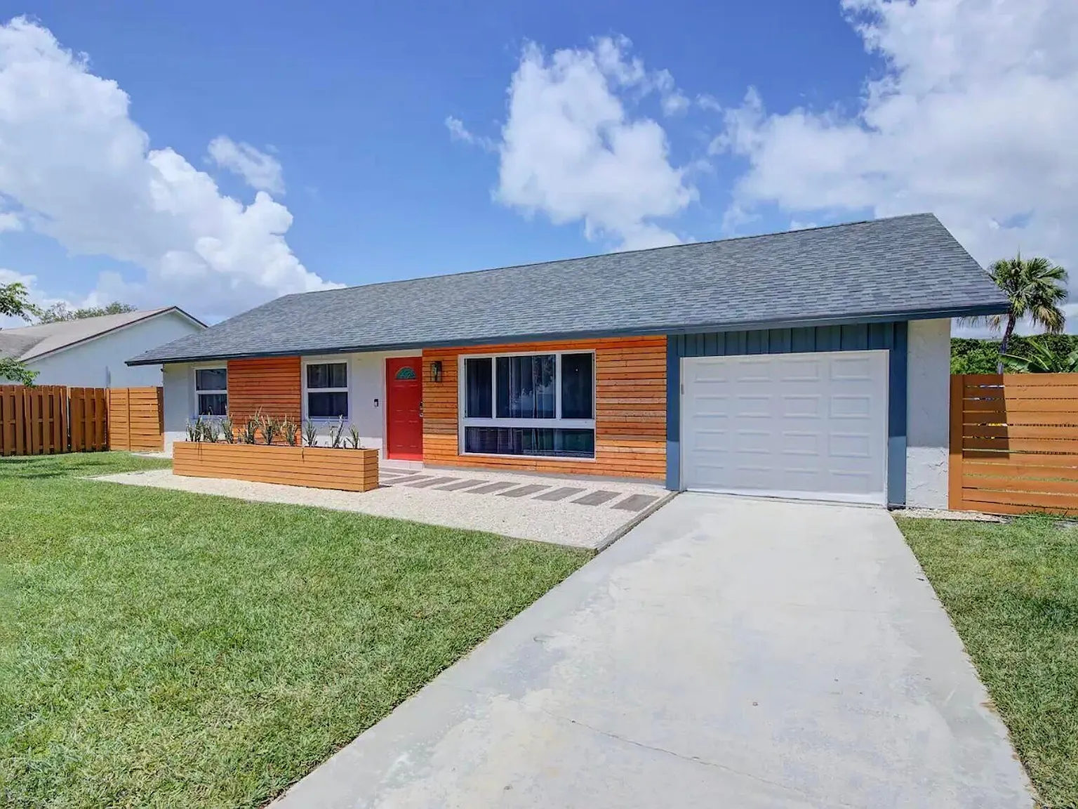 3 bed, 2.0 bath, 1450 sqft, $5,000 — Photo 4