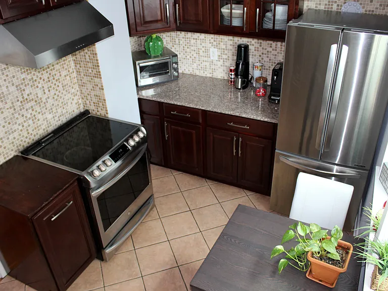 391 Semel Ave #2 — Photo 3