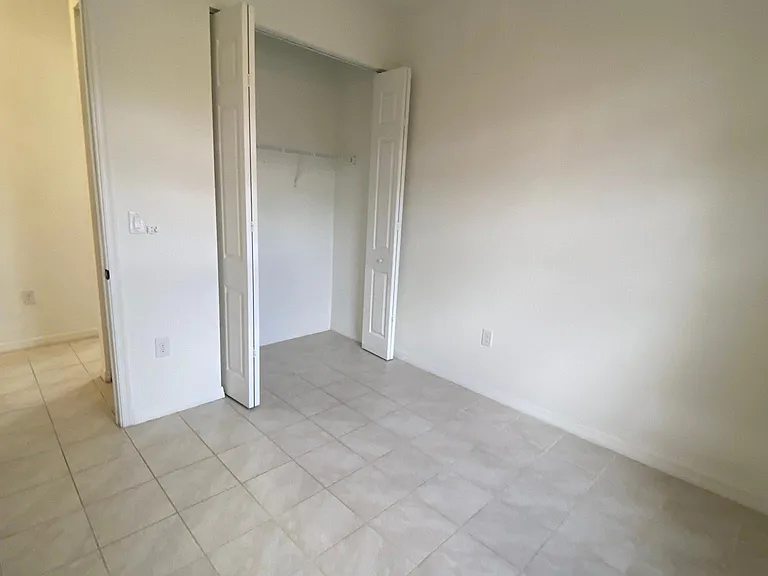 5447 Useppa Dr — Photo 8